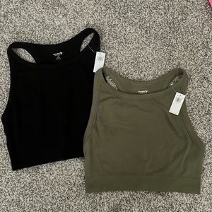 Old navy seamless active bras size 2X NWT. Selling together